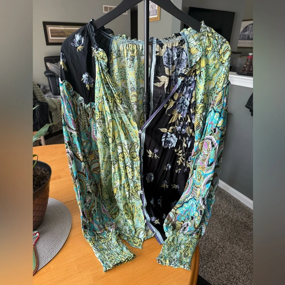 🦋 FREE PEOPLE 🦋 Multicolor Patchwork Blouse - Picture 3 of 6